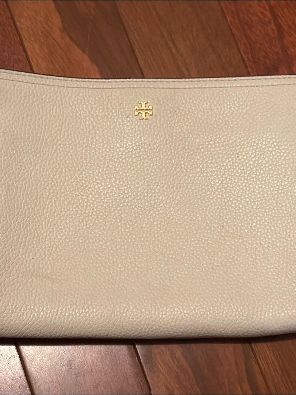 Tory Burch Pebbled Leather crossbody in Cream with Gold Logo